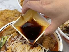 -弘束束柳州深巷螺蛳粉(珠江路店)