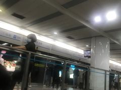 -陆家浜路(地铁站)