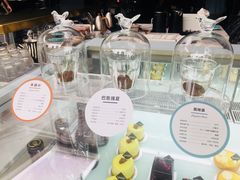 -UNI UNI(环亚凯瑟琳店)