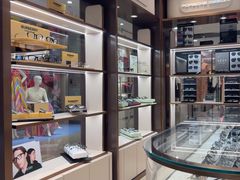 -宝岛眼镜(群光广场店)