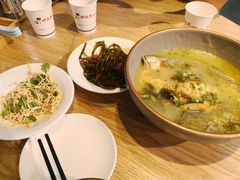 -哇蛙牛功夫面渝都料理(龙阳广场店)