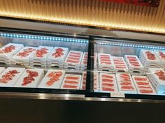 -嘎琉鲜切牛肉自助火锅
