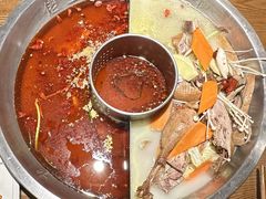 -佬土鹅肠火锅(解放路店)