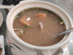 -梓檚中餐厅湖北菜小龙虾武昌鱼排骨藕汤(黄鹤楼店)