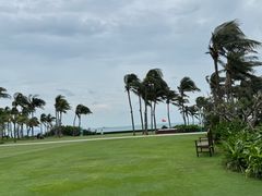 -亚龙湾喜来登·美景台大堂吧