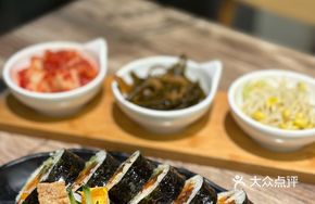 Li's Seaweed Rice Roll