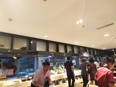 自助取餐区-水邑嘉年华酒店自助餐(鄄城店)