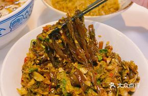 Sour Cabbage with Sweet Potato Noodles