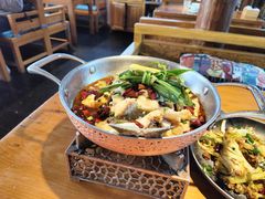 -菌自由丨野生菌火锅特色庭院餐厅(丽江古城店)