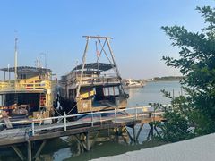 -南沙十九涌渔人码头-南门