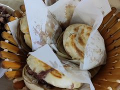 -闫家驴肉老店(华电一校店)