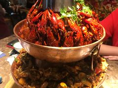 -沪小二炭火蛙锅(淮海中路美食不夜城店)