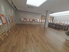 -漕河泾街道图书馆(漕河泾社区文化活动中心店)