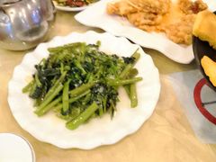 -鹤乡东北菜(崮山路店)