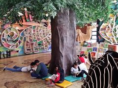 -钟书阁(松江泰晤士小镇店)