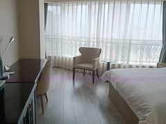 -清能·清江酒店(夷陵广场CBD中心店)