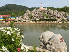 -雪山彩虹谷景区