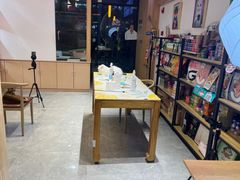 -山宅一喵德文卷毛猫舍