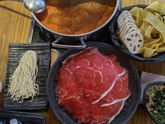 -呷哺呷哺(万达新世界店)