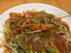 -泉畔人家·老济南经典鲁菜(大明湖店)