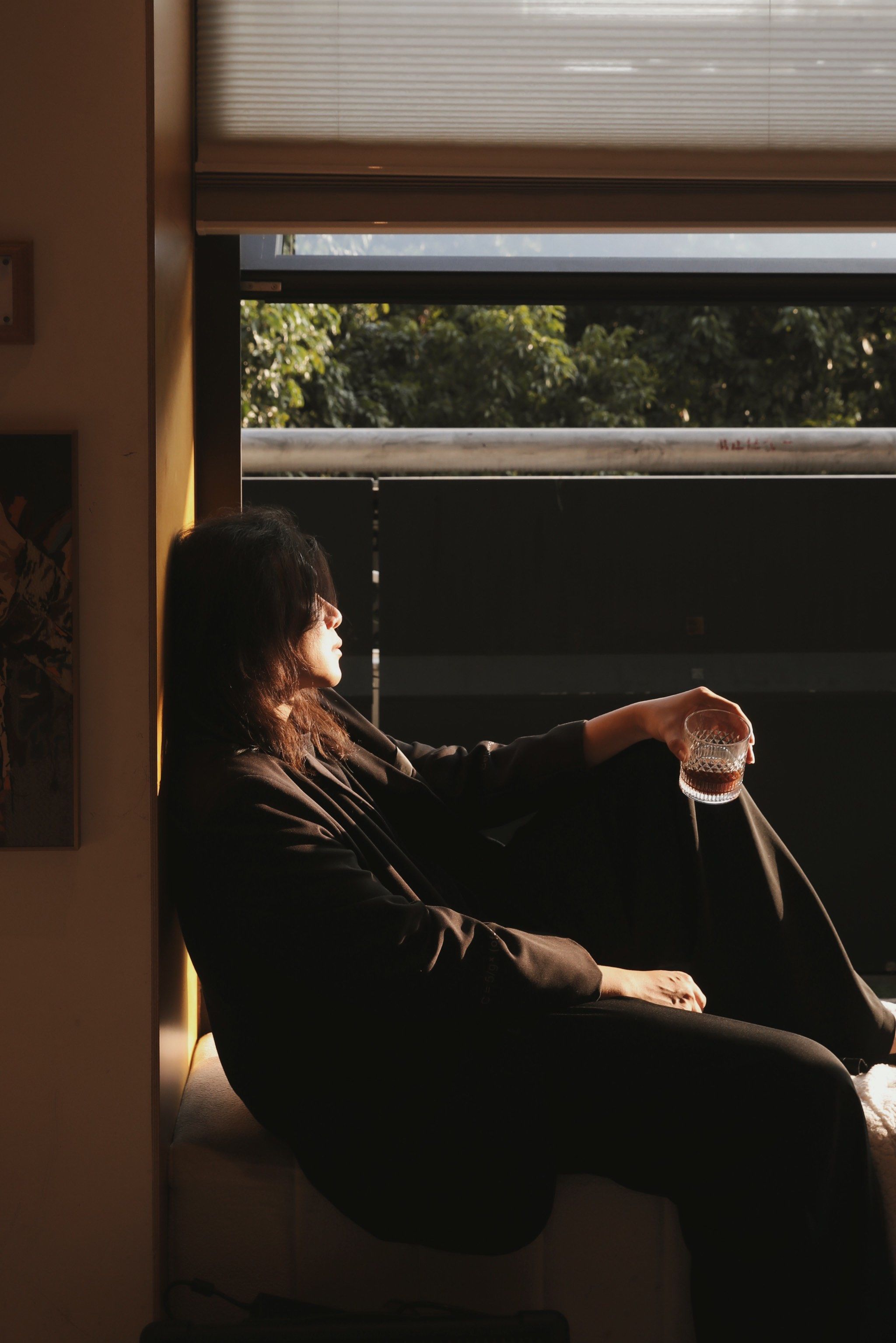 沉思时刻的剪影