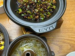 -云海肴·汽锅鸡·云南菜(天山百盛优客店)