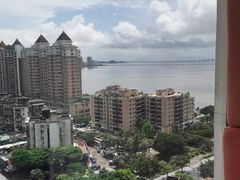 -珠海拱北口岸希尔顿欢朋酒店