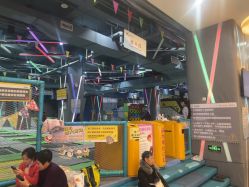 -反弹蹦床公园·亲子乐园·团建·派对(尚品奥莱店)