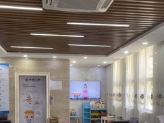 -茂菊口腔连锁(浦东南路店)