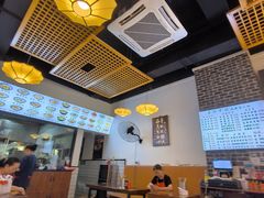 -春阳水饺(香槟广场店)