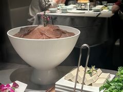 -左庭右院鲜牛肉火锅黑金店(陆家嘴中心店)