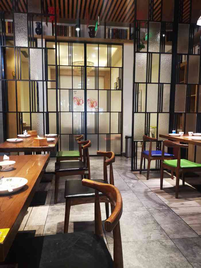 怀生记小馆(政通路店)-"总体来说不错!味道比较有特点,环境也挺干.