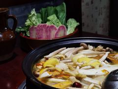 -菌之家·专业纯野生菌火锅·特色炒菌