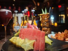 -FOUR PLAY BAR