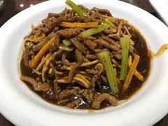 -刘胖子家常菜·蹄花焖藕(中央花园店)