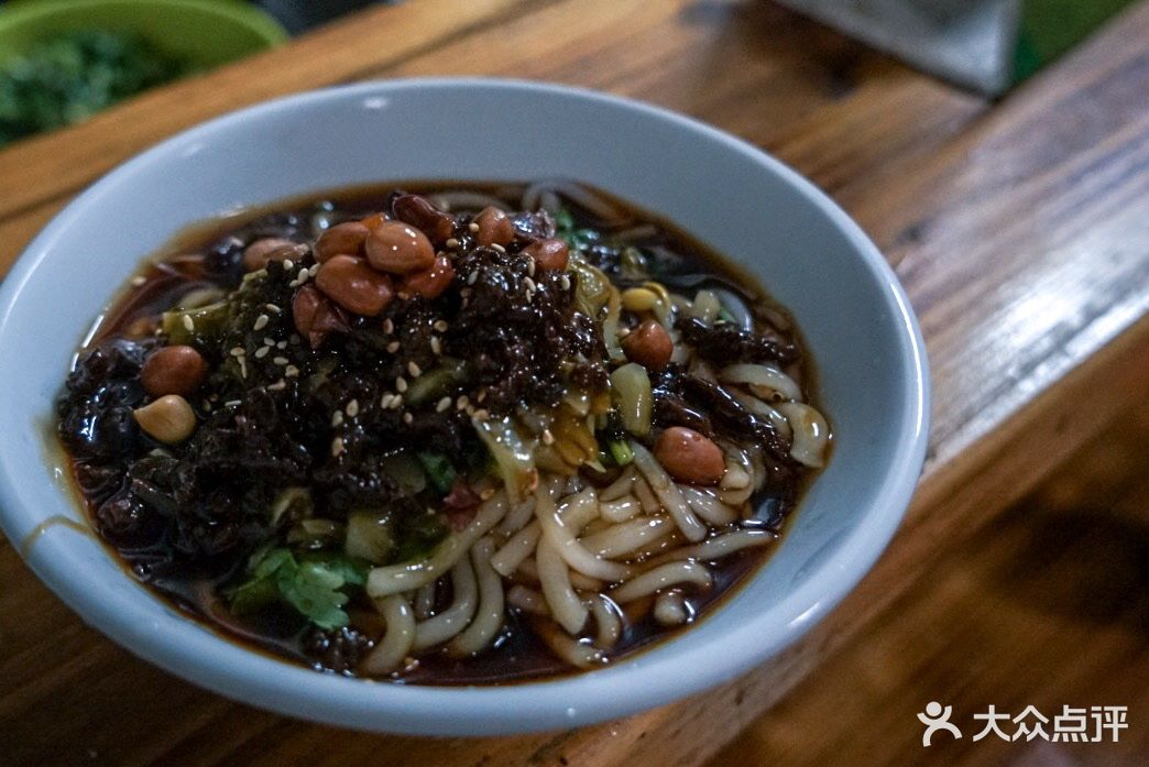 詹记抱罗粉牛肉干抱罗粉图片