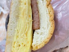 餐蛋猪仔包-渔记茶餐厅(渔村店)