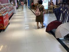 -利客来李村购物中心