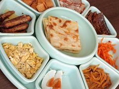 烙饼卷带鱼-静之湖湖畔餐厅