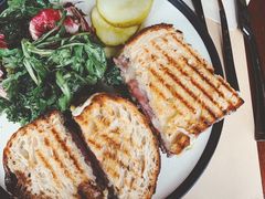 超级牛肉帕尼尼-O'mills Sourdough Bakery&Bistro(永嘉路店)