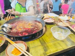 -黄潇洒老火锅(九眼桥宏济巷店)