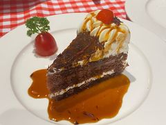 黑巧克力蛋糕-鲨鱼美式餐厅酒吧Sharky