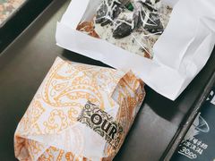 奥利奥羊角包-OUR Bakery(三里屯太古里店)
