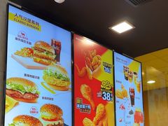 -麦当劳(得来速车道点餐 五里墩店)