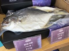 -忆食尚腊味煲仔饭(华南城店)