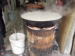 -云南大锅豆浆店