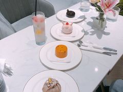 -Fridi Patisserie Cafe