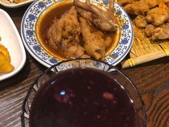 -爆炸头阿姨小四川正宗川味小吃(无任何分店)