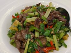 小炒黄牛肉-万龙洲海鲜(大兴绿地缤纷城店)