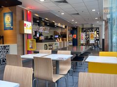 -麦当劳(假日广场店)